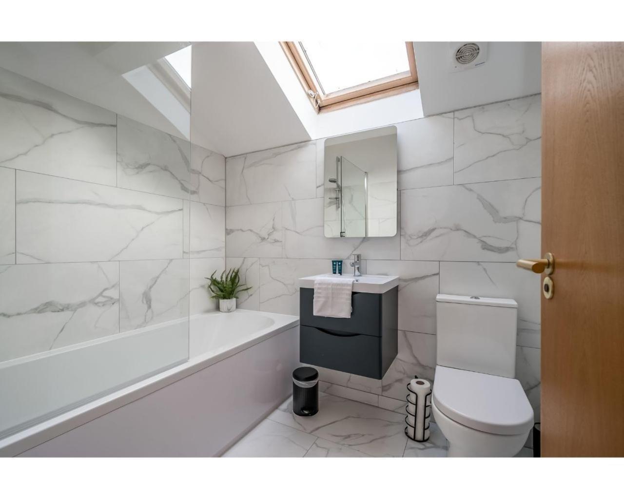 Central Belfast Apartments Pottinger'S Quay Εξωτερικό φωτογραφία